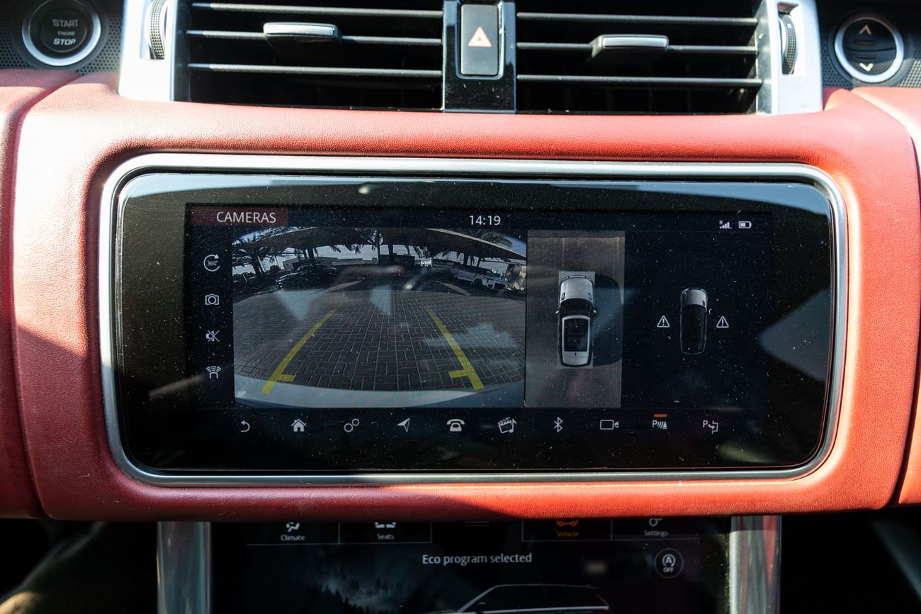 Land Rover Range Rover Sport SVR 5.0L (550 HP)