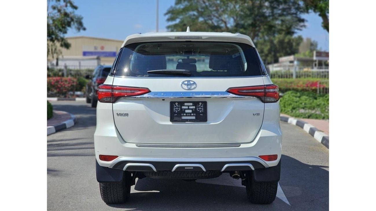 Toyota Fortuner VXR 2022 GCC V6 FULL OPTION UNDER WARRANTY