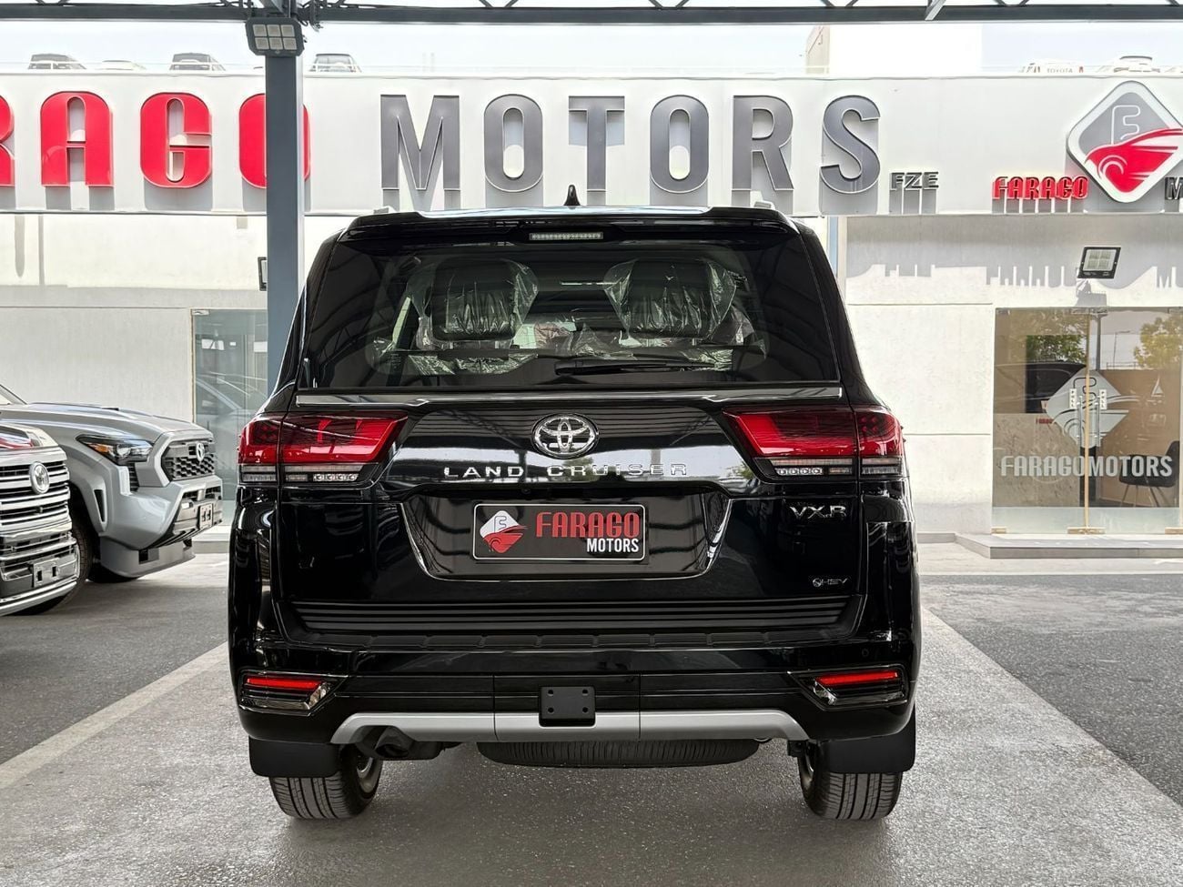 Toyota Land Cruiser 2026 TOYOTA LAND CRUISER 300 VXR 3.5 HYBRID HEV 