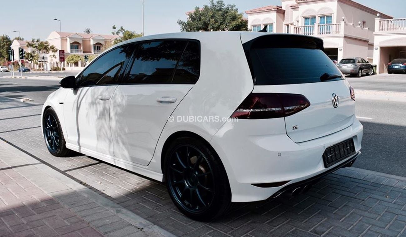 فولكس واجن جولف R 4 Motion