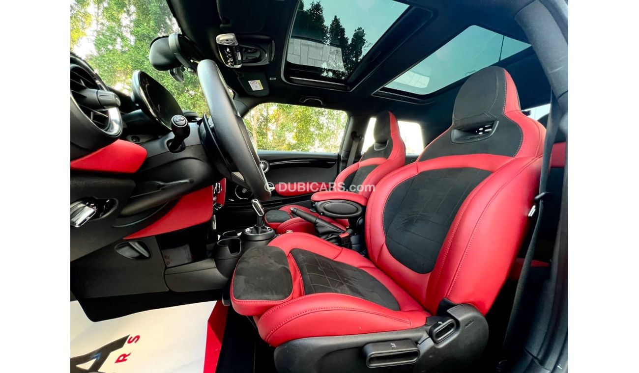 Mini John Cooper Works MINI COOPER - JOHN COOPER WORKS 2021 black (Low mileage) fully loaded
