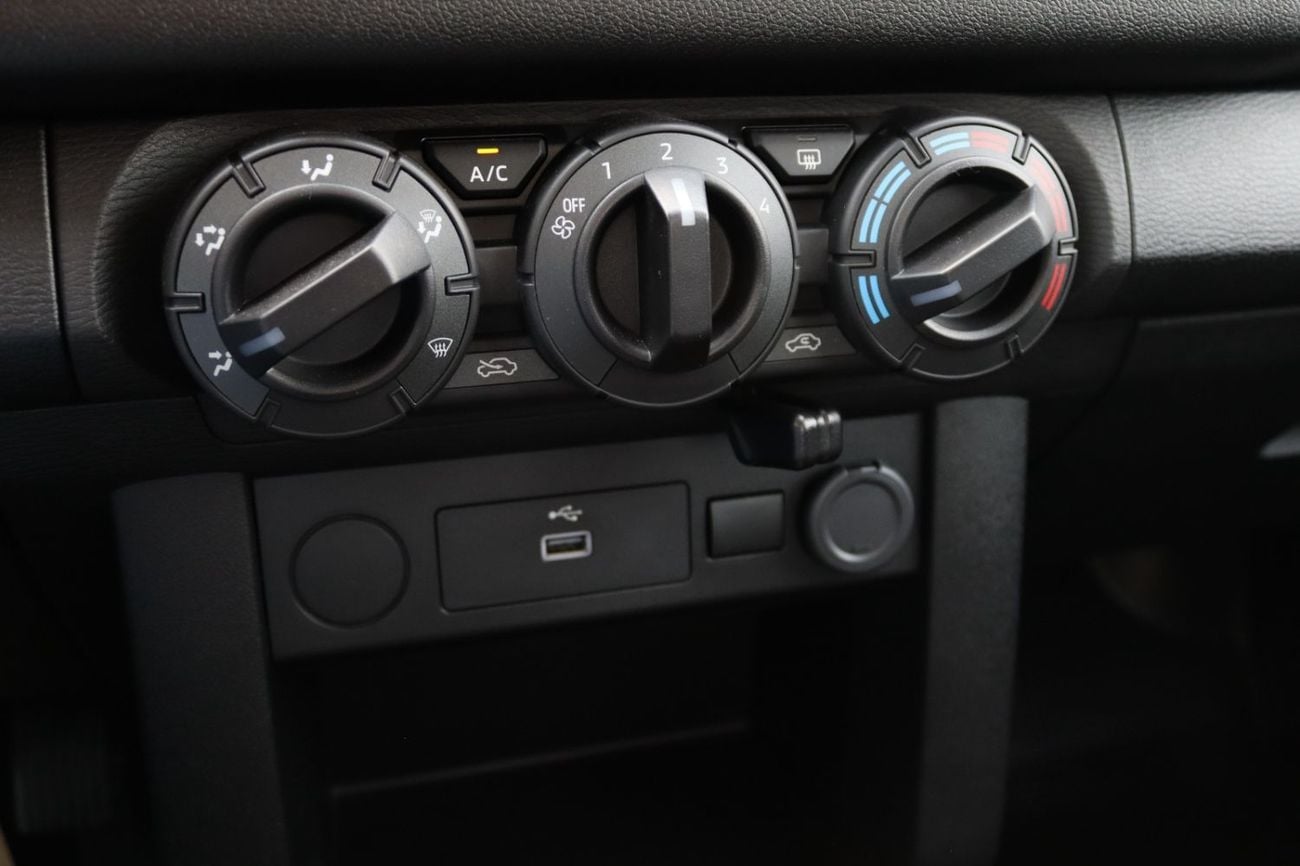Mitsubishi L200 MITSUBISHI L200 4X4 M/T PETROL **EXPORT ONLY**التصدير فقط خارج الخليج***