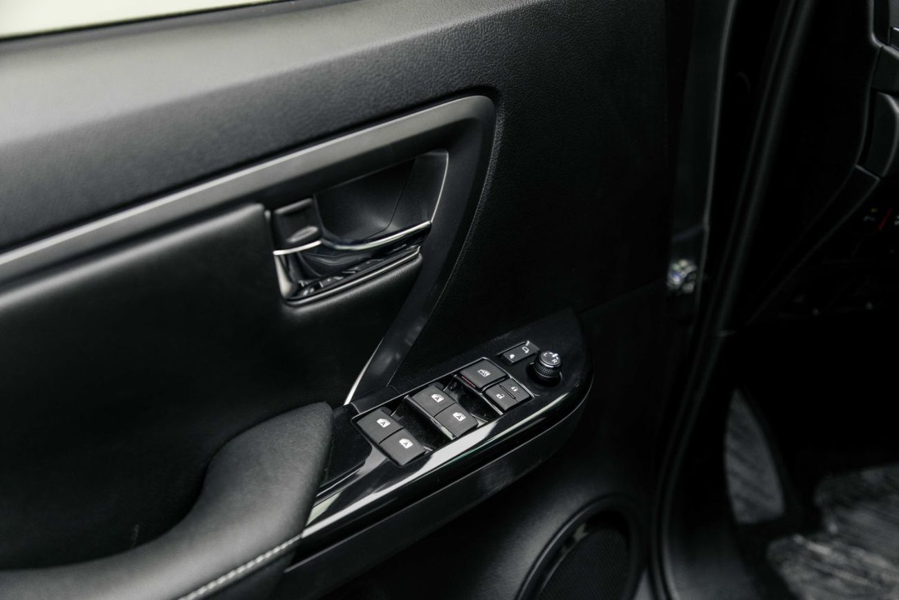 تويوتا فورتونر 4.0L Grey Metallic Inside Black | Export Only