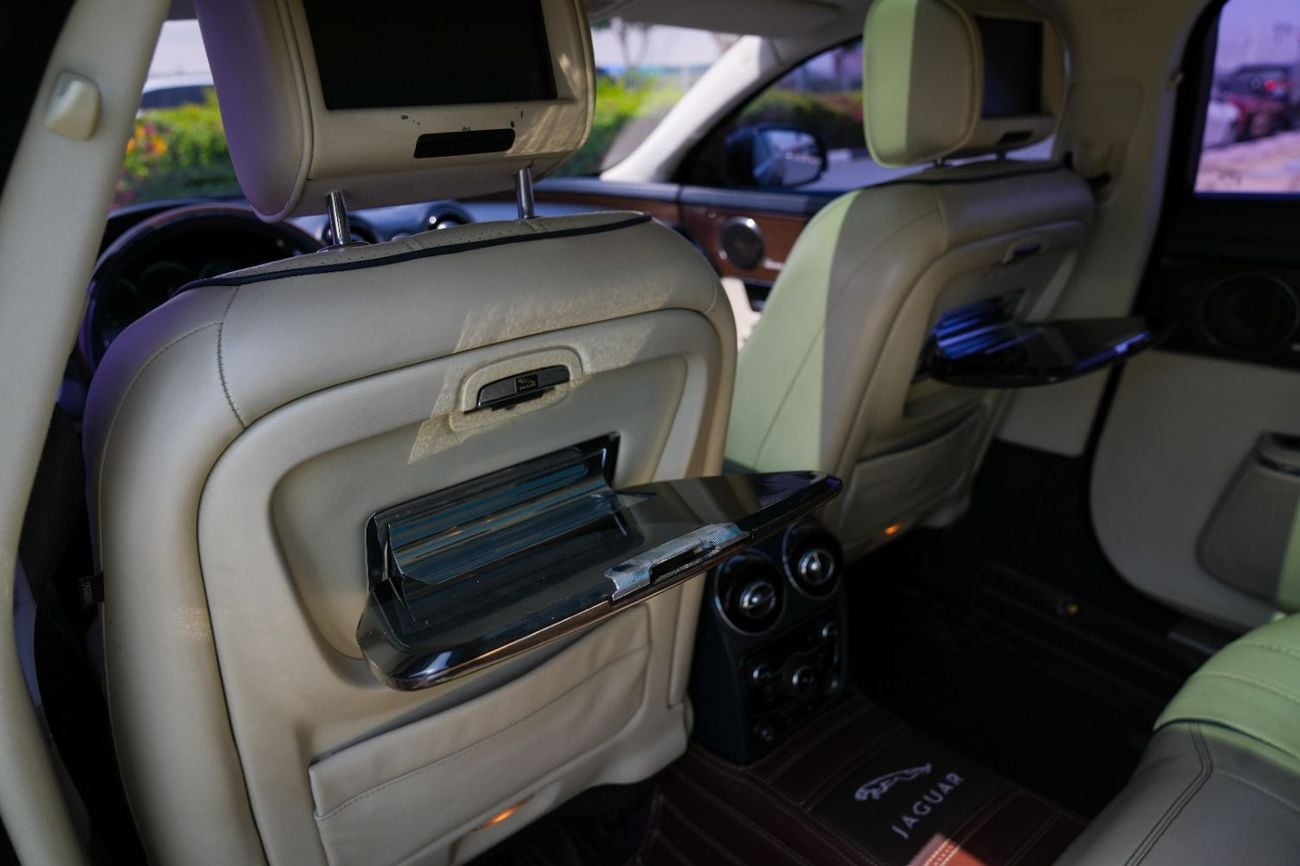 جاكوار XJ L 2011 PORTFOLIO!! 5.0 V8 HSE!! KOREAN SPECS