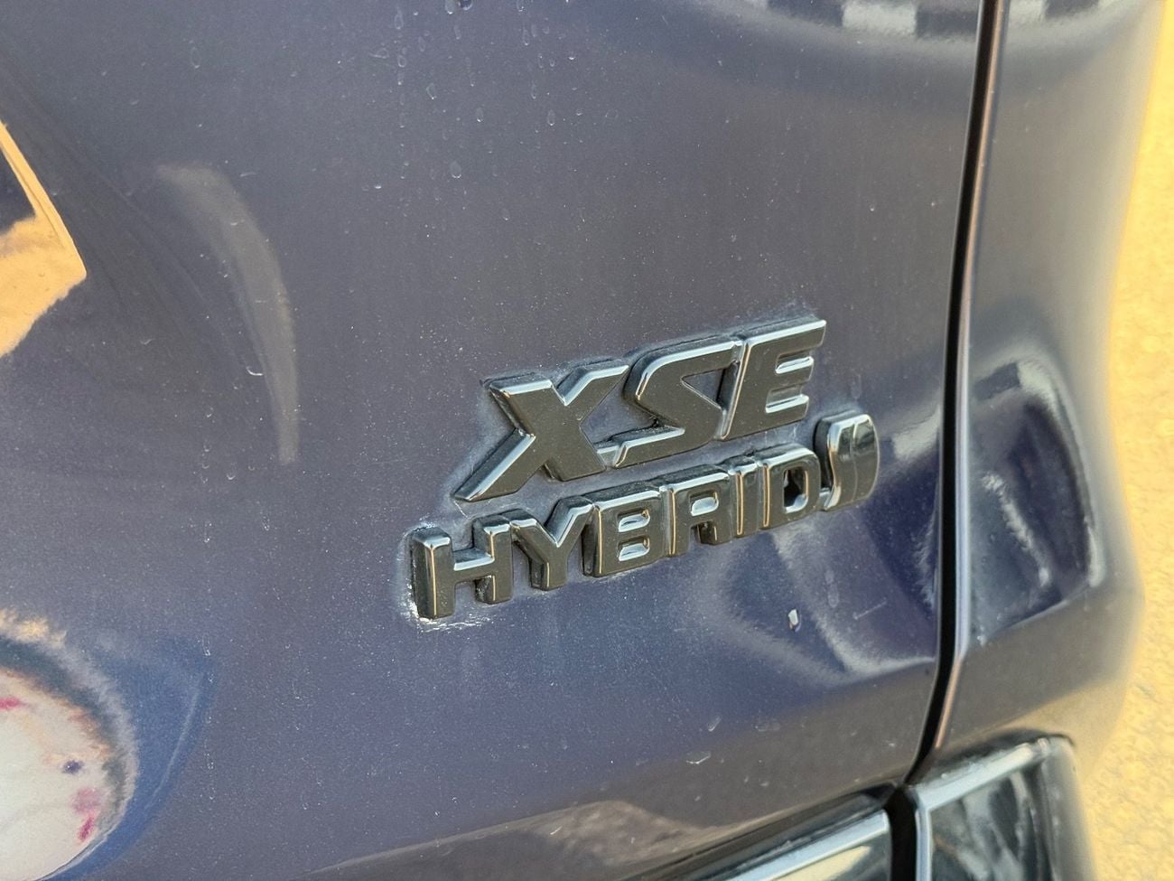 تويوتا راف ٤ XLE 2.5L