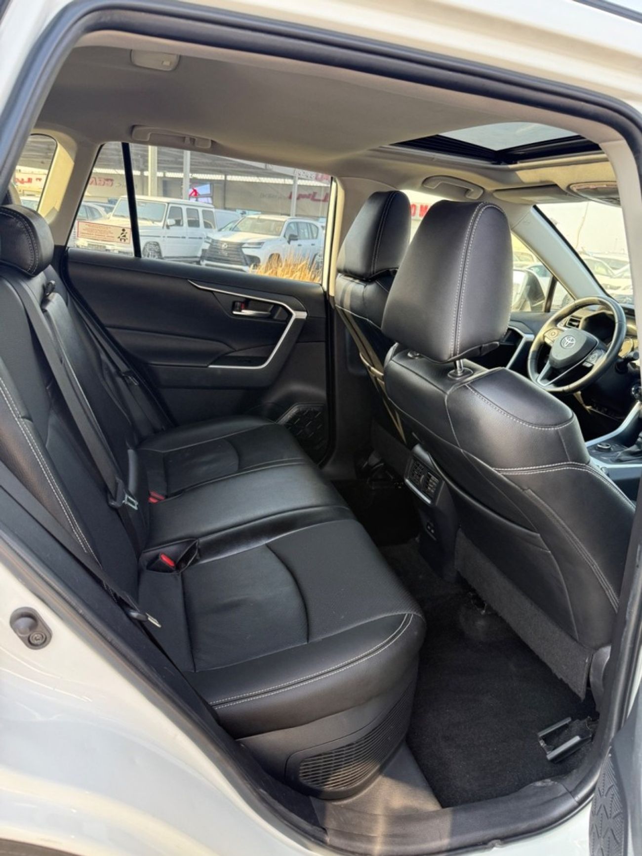 Toyota RAV4 XLE 2.5L