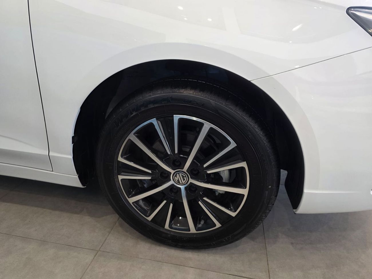 MG 5 NEW MG5 1.5L CVT DEL