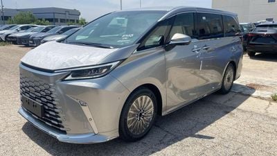 Lexus LM 350h 7-seater