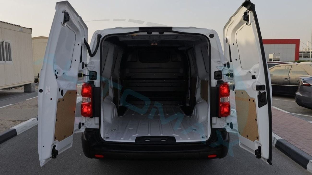 سيتروين جمبي CARGO VAN 2.0T HDI 2025 GCC With 5 Years Or 100,000 Km Warranty @Official Dealer