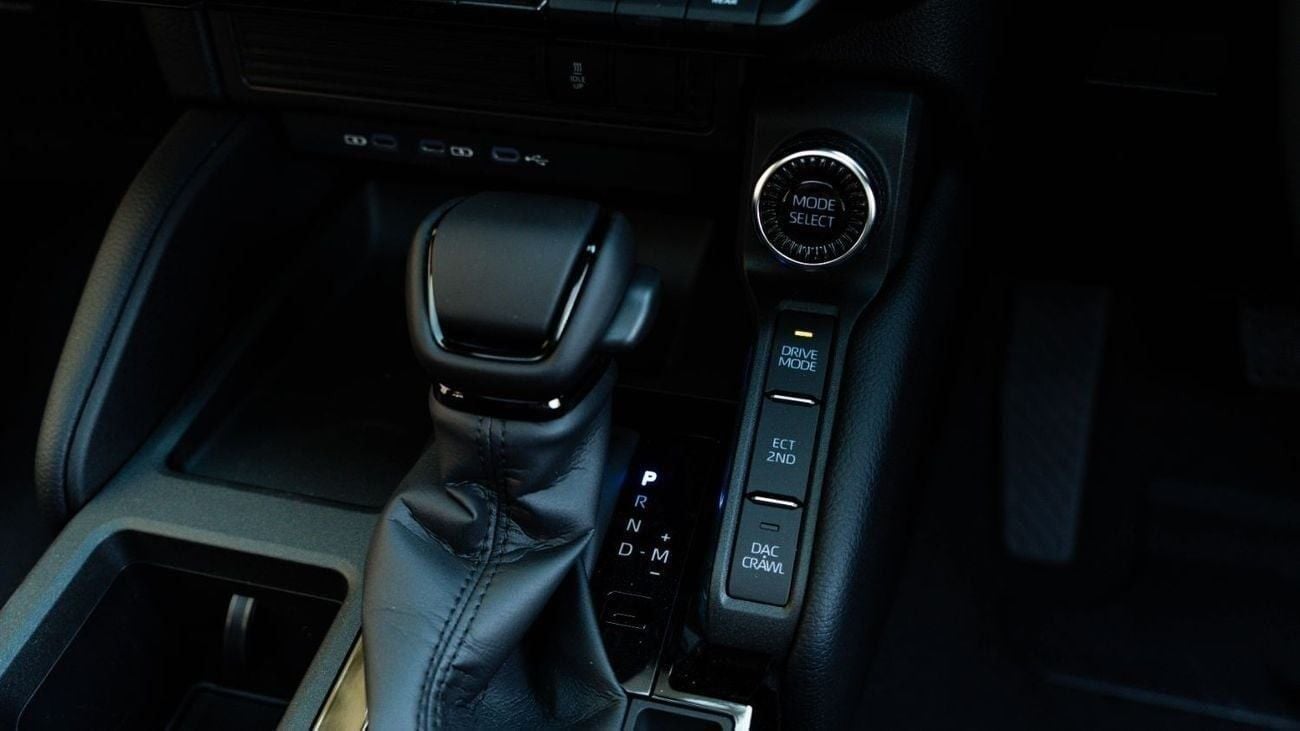 تويوتا برادو GXR All Rounder High | Right Hand Drive |  2.8L | V4 | Diesel | 2024
