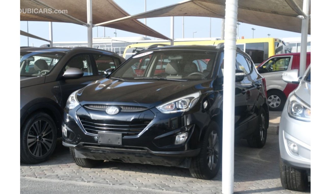 Hyundai Tucson 2015 Gcc without paint without accidents