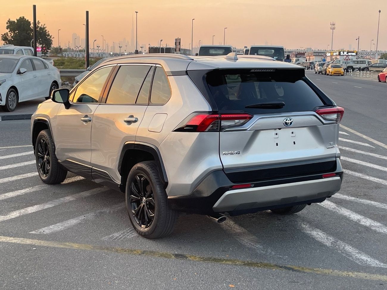 Toyota RAV4 2023 TOYOTA RAV4 SE HYBRID 4x4 IMPORTED FROM USA