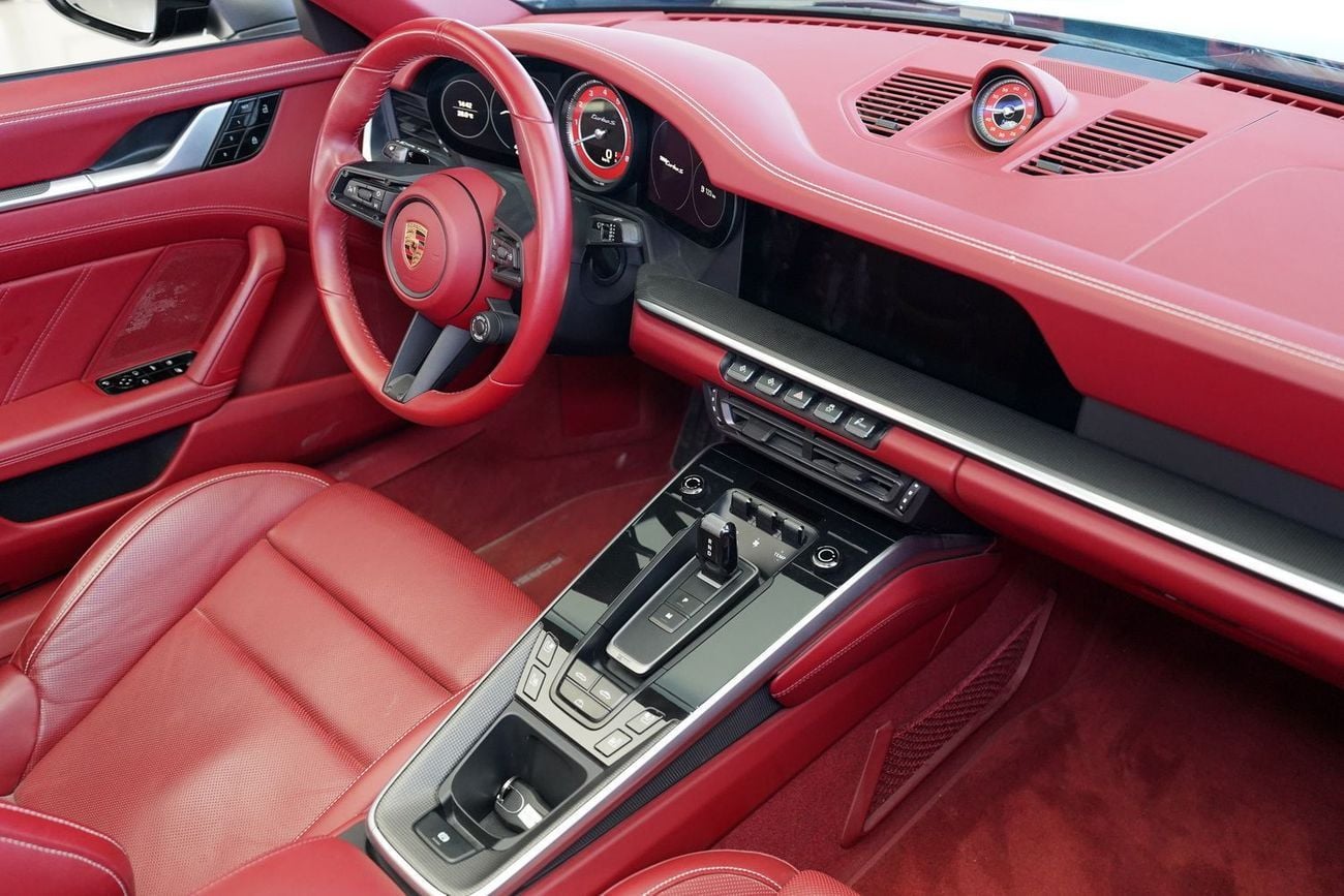 Porsche 911 Turbo S 3.8L (640 HP) Convertible
