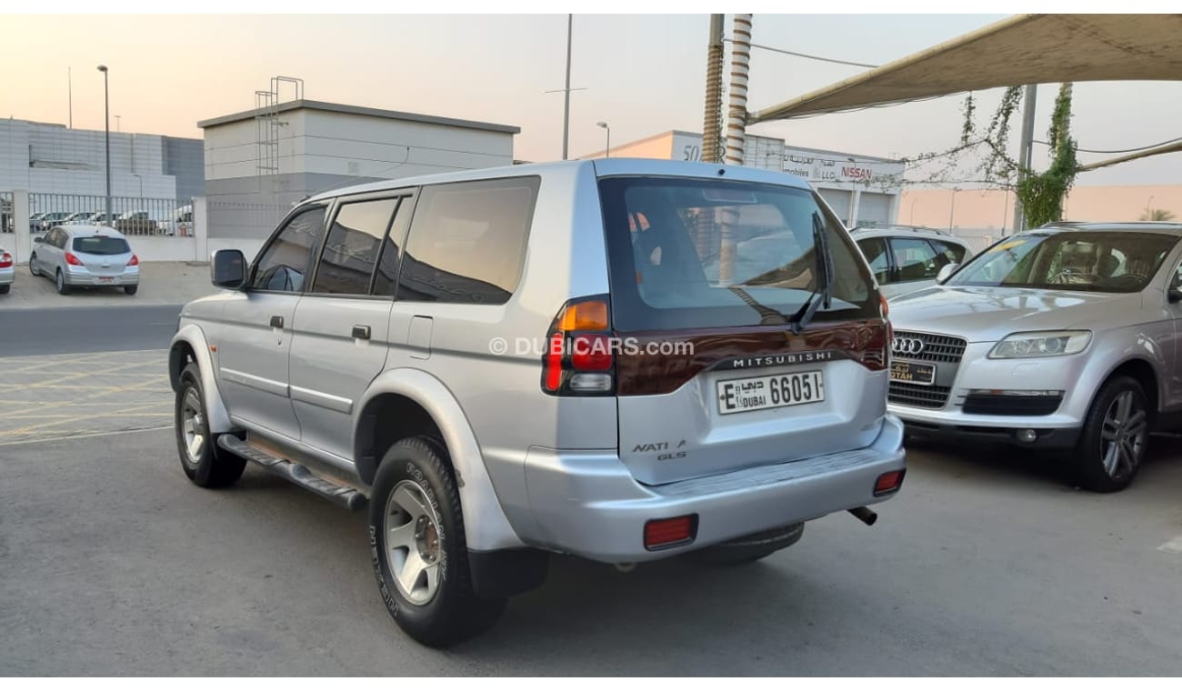 Mitsubishi Nativa Gulf - No. 2 - excellent condition does not need any expenses