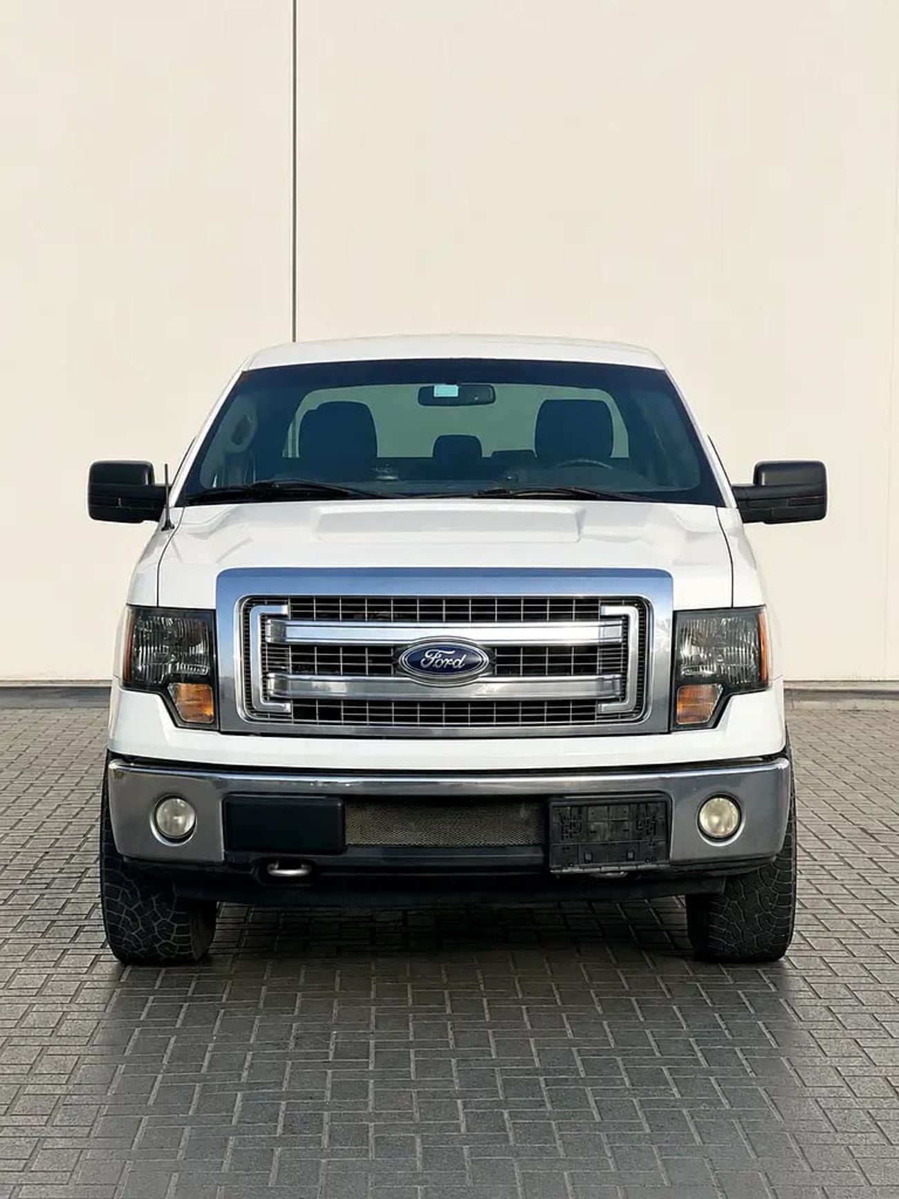 Ford F-150 XLT GCC Specs