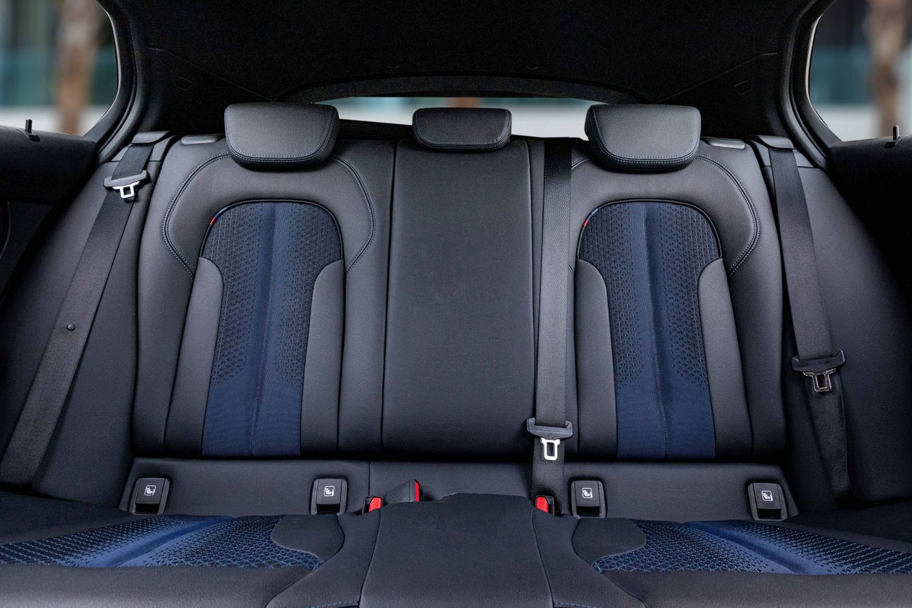 بي أم دبليو 118 118i M-Kit | 1,861 P.M | 0% Downpayment | Impeccable Condition!