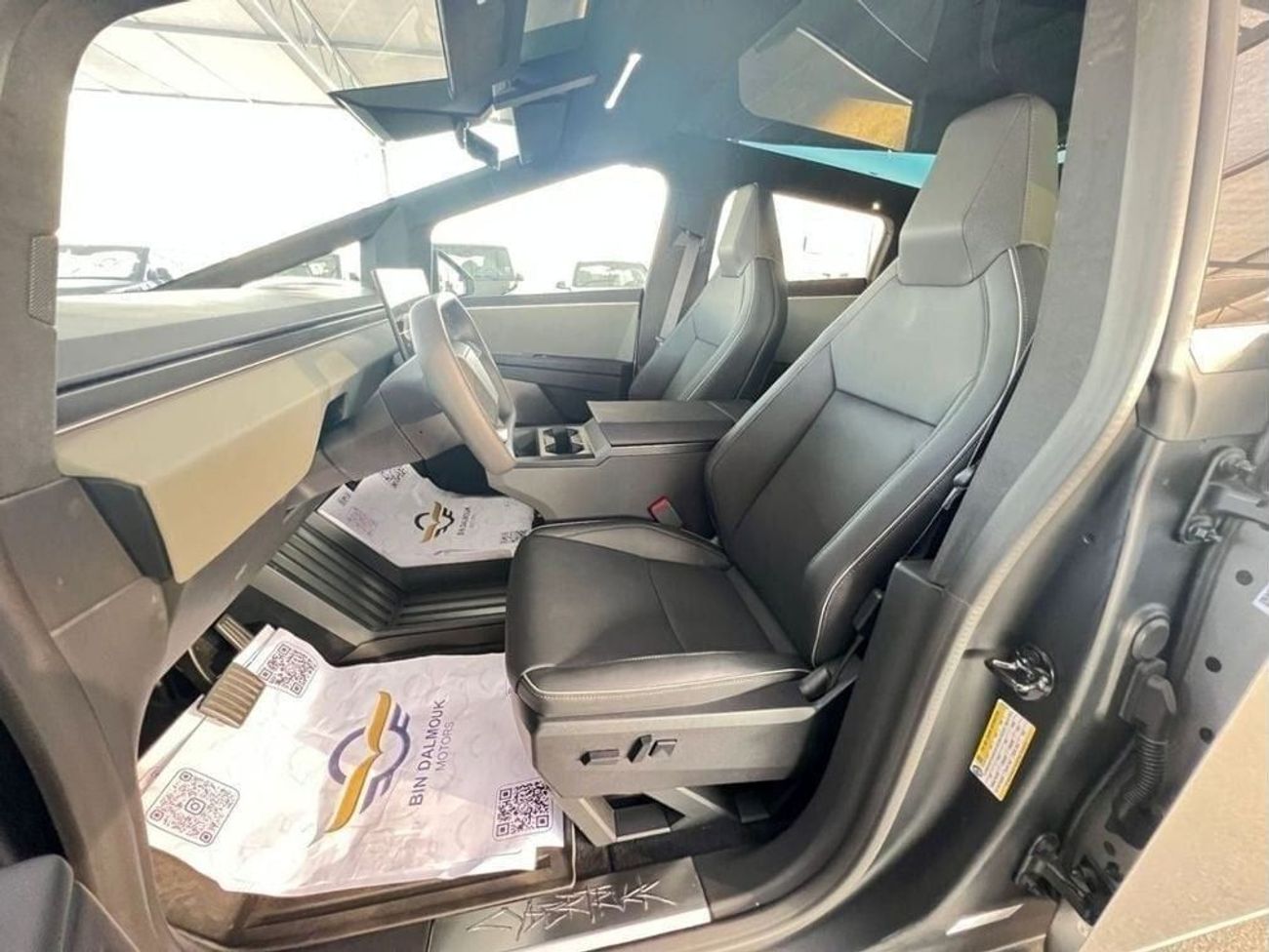 Tesla Cybertruck Tesla Cybertruck Foundatation Series 2025 Model Year