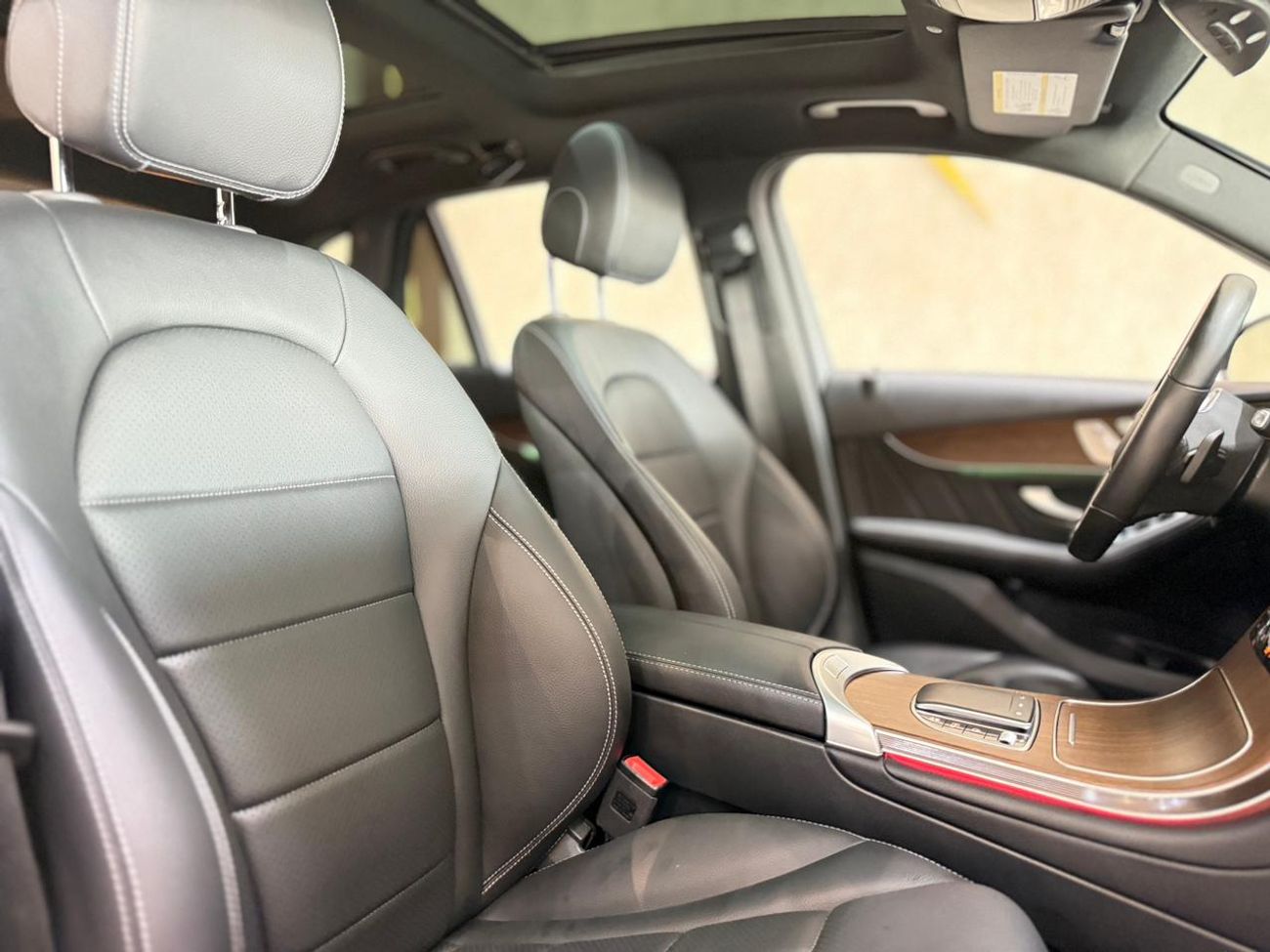 Mercedes-Benz GLC 300 4MATIC 2.0L