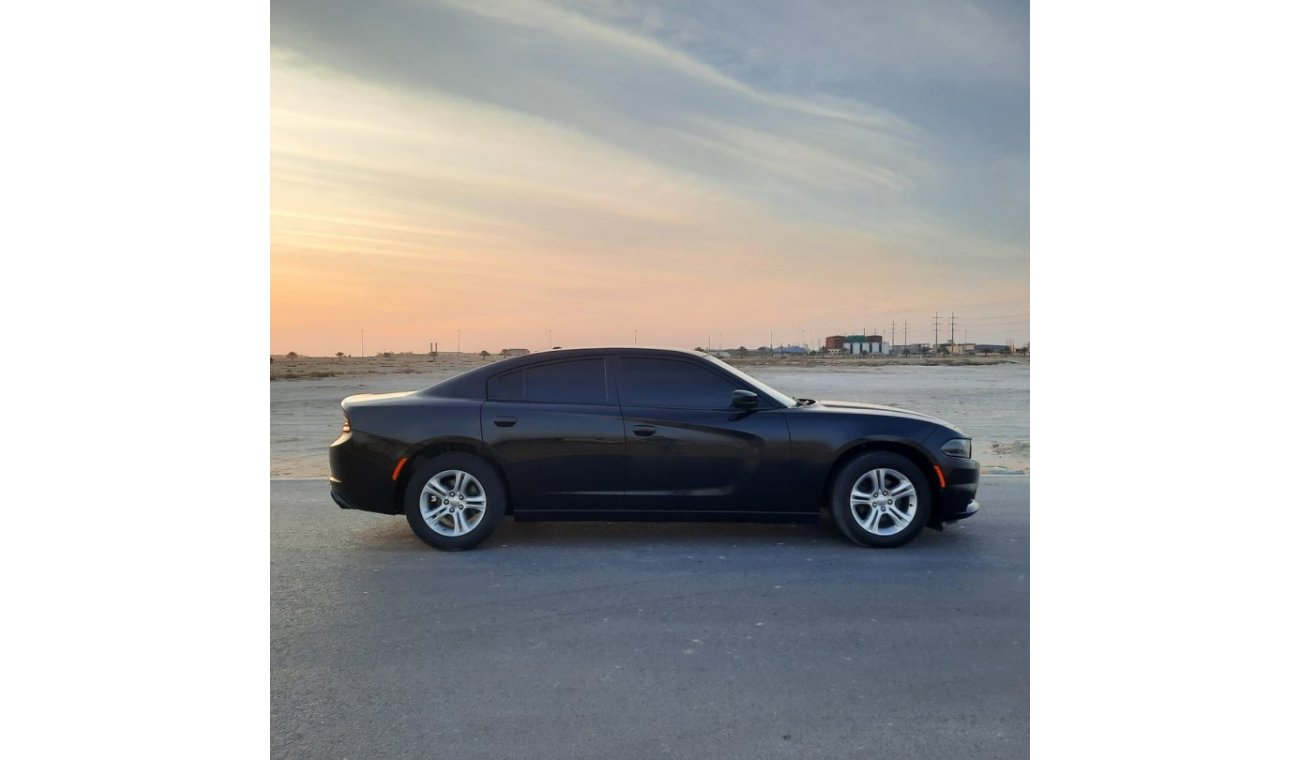 Dodge Charger 3.6L SXT (Base)