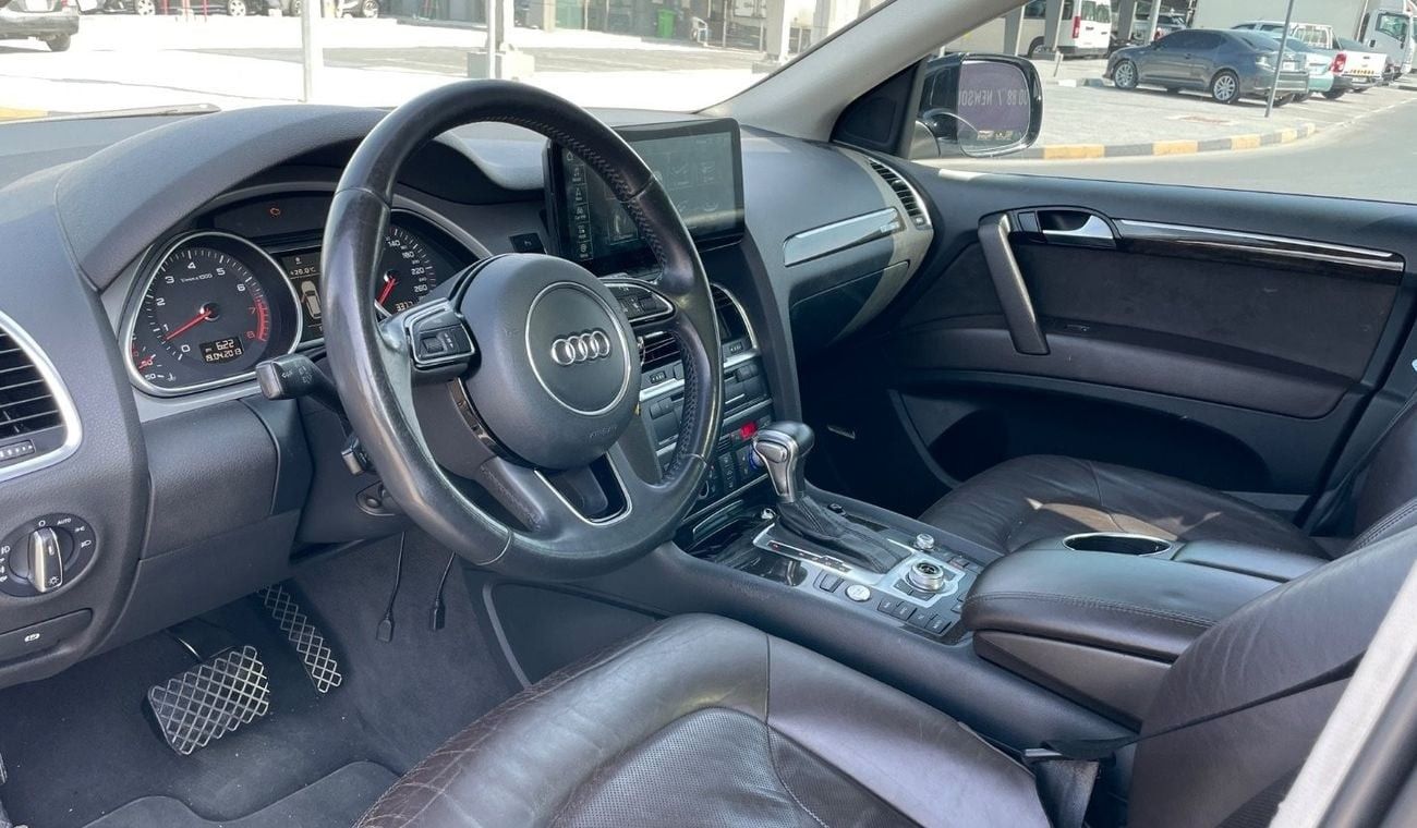 Audi Q7 خليجي. TFSI quattro Exclusive Sports Style Package 3.0L