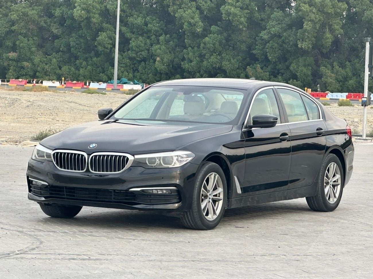 BMW 520i