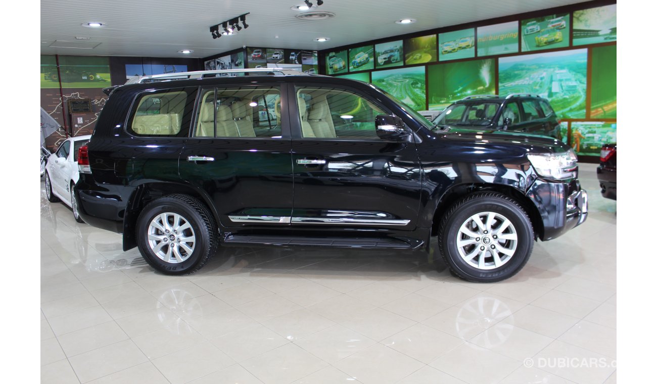 Toyota Land Cruiser TOP OF THE RANGE