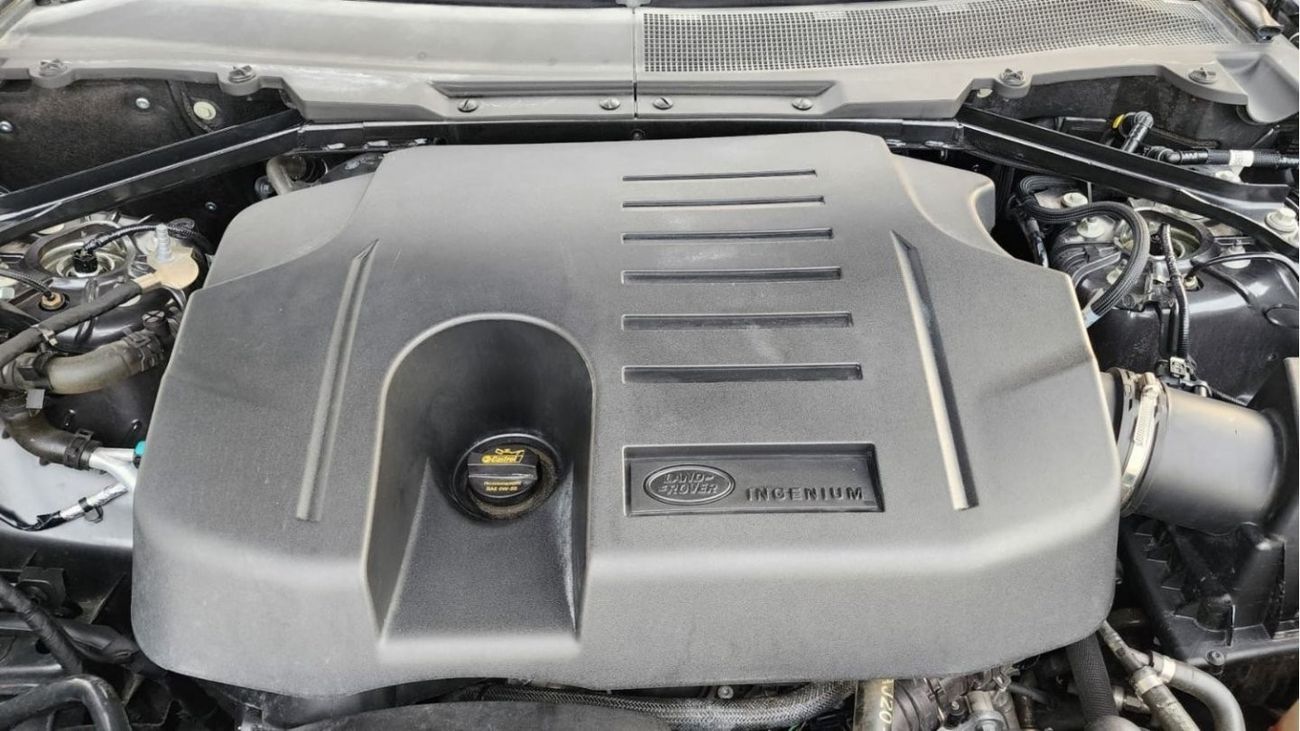 لاند روفر ديفندر 110  X P400 BLACK COLOUR / 2022 MODEL / V 6 / UNDER WARRANTY AND SERVICE CONTRACT