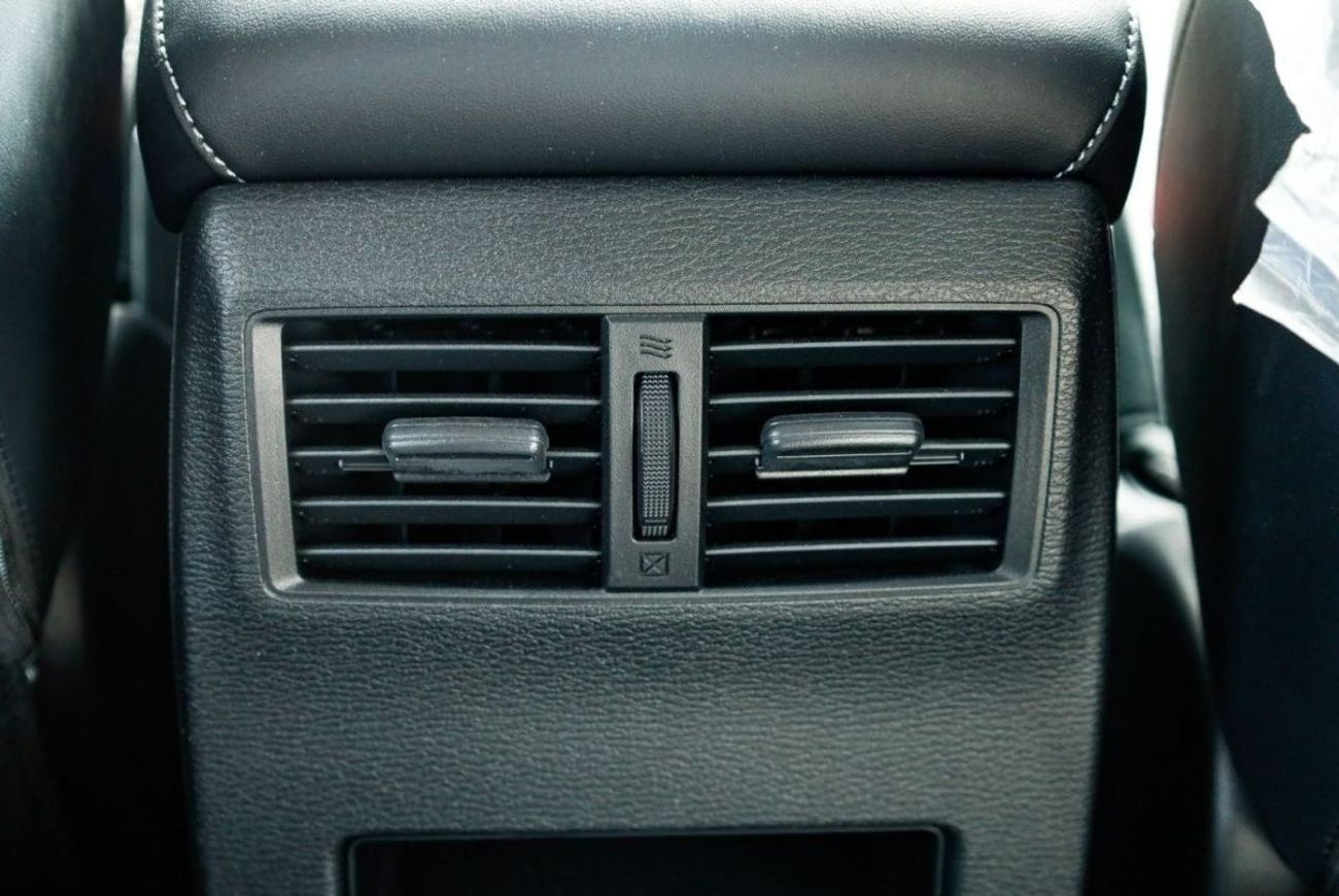 Mitsubishi Outlander OUTLANDER 2.5L 4WD WHITE