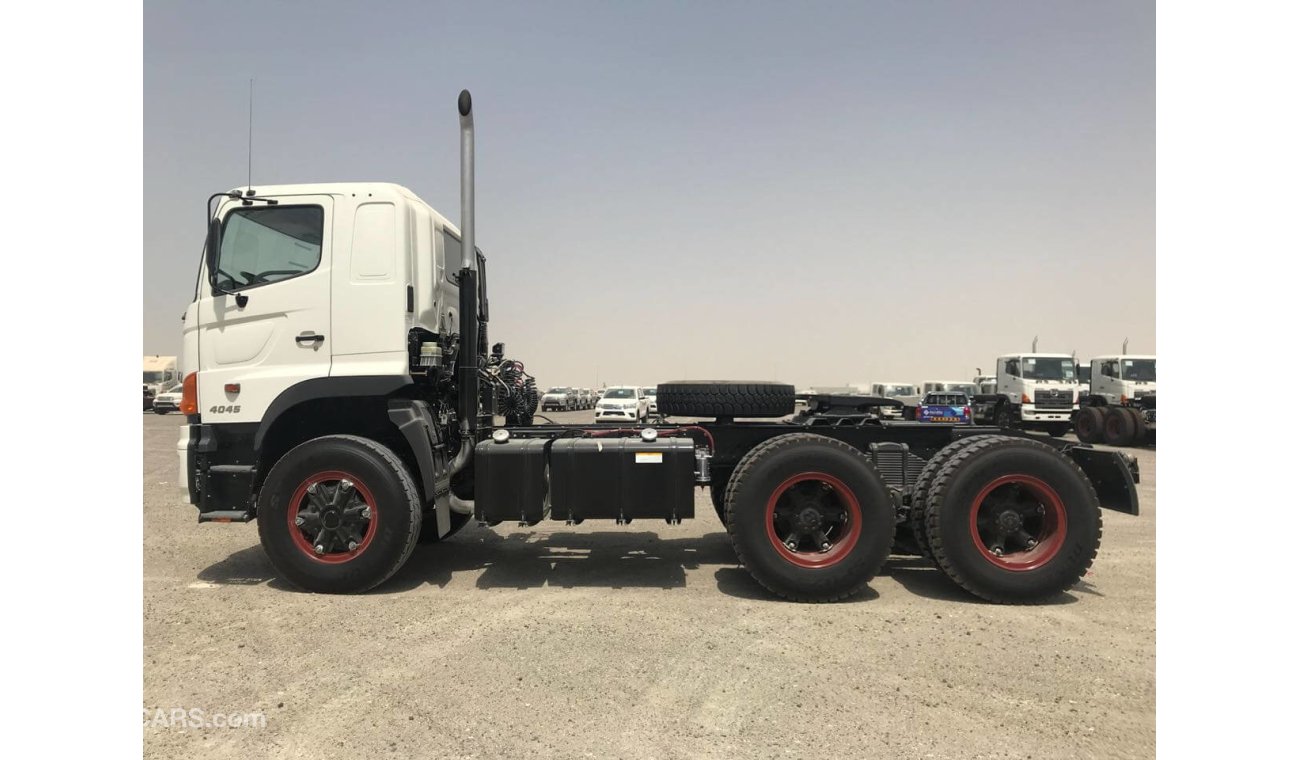 Hino 700 TRACTOR HEAD  SV – 4045 100 Tons Single Cab 6×4