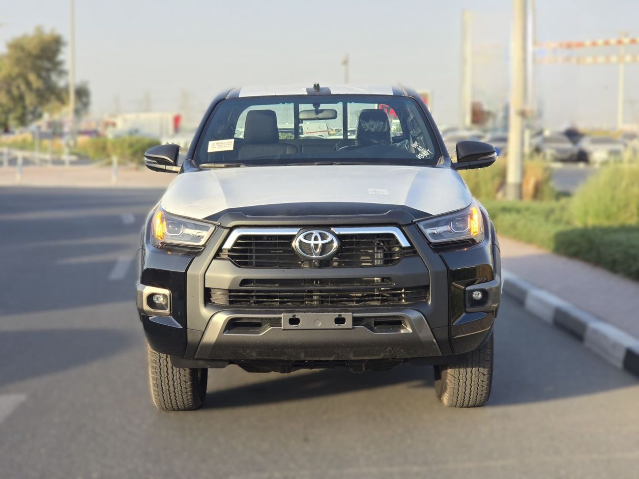 تويوتا هيلوكس 2025 Toyota Hilux 4.0L AT Adventure Full option