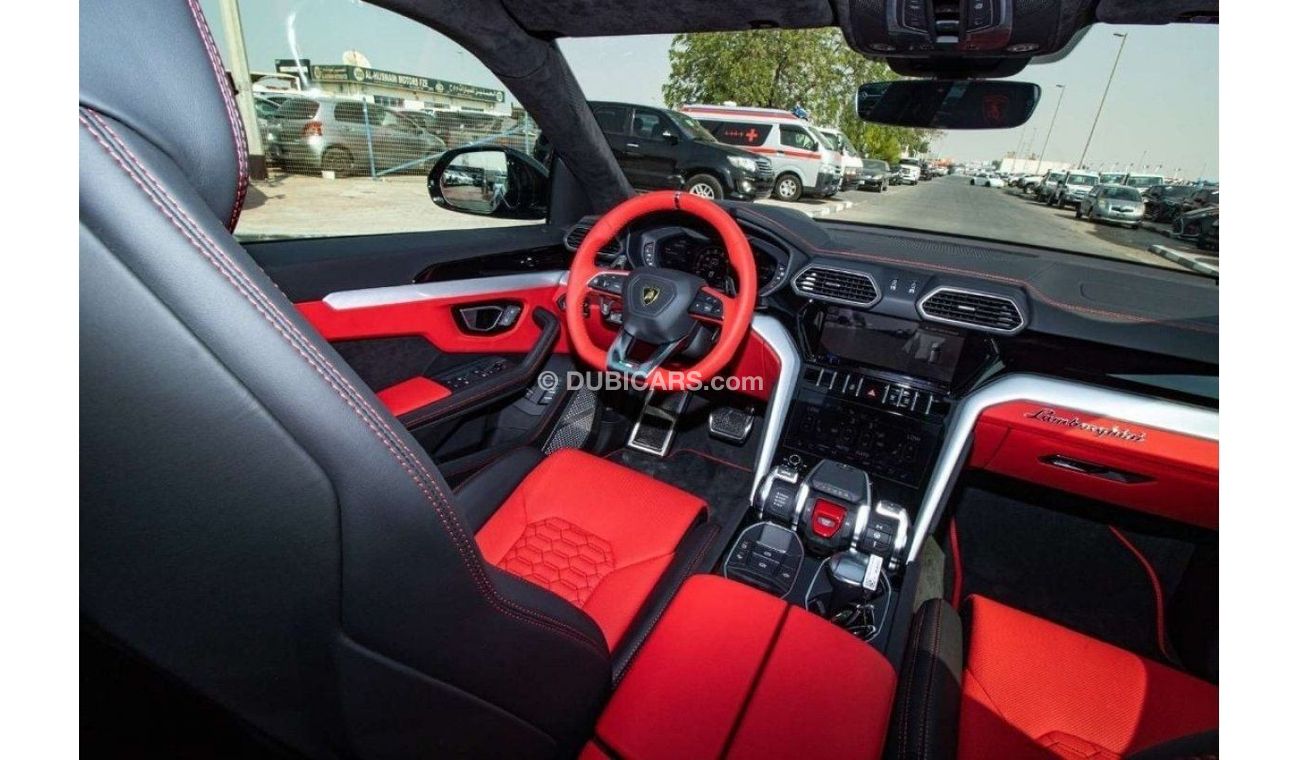 Lamborghini Urus 2023 Lamborghini Urus Turbocharged 4.0-litre V8