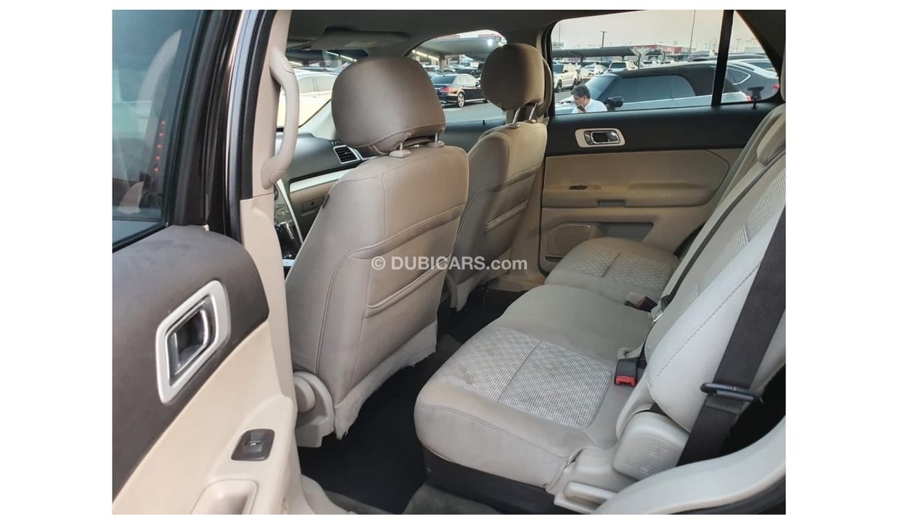 Ford Explorer XLT خليجية