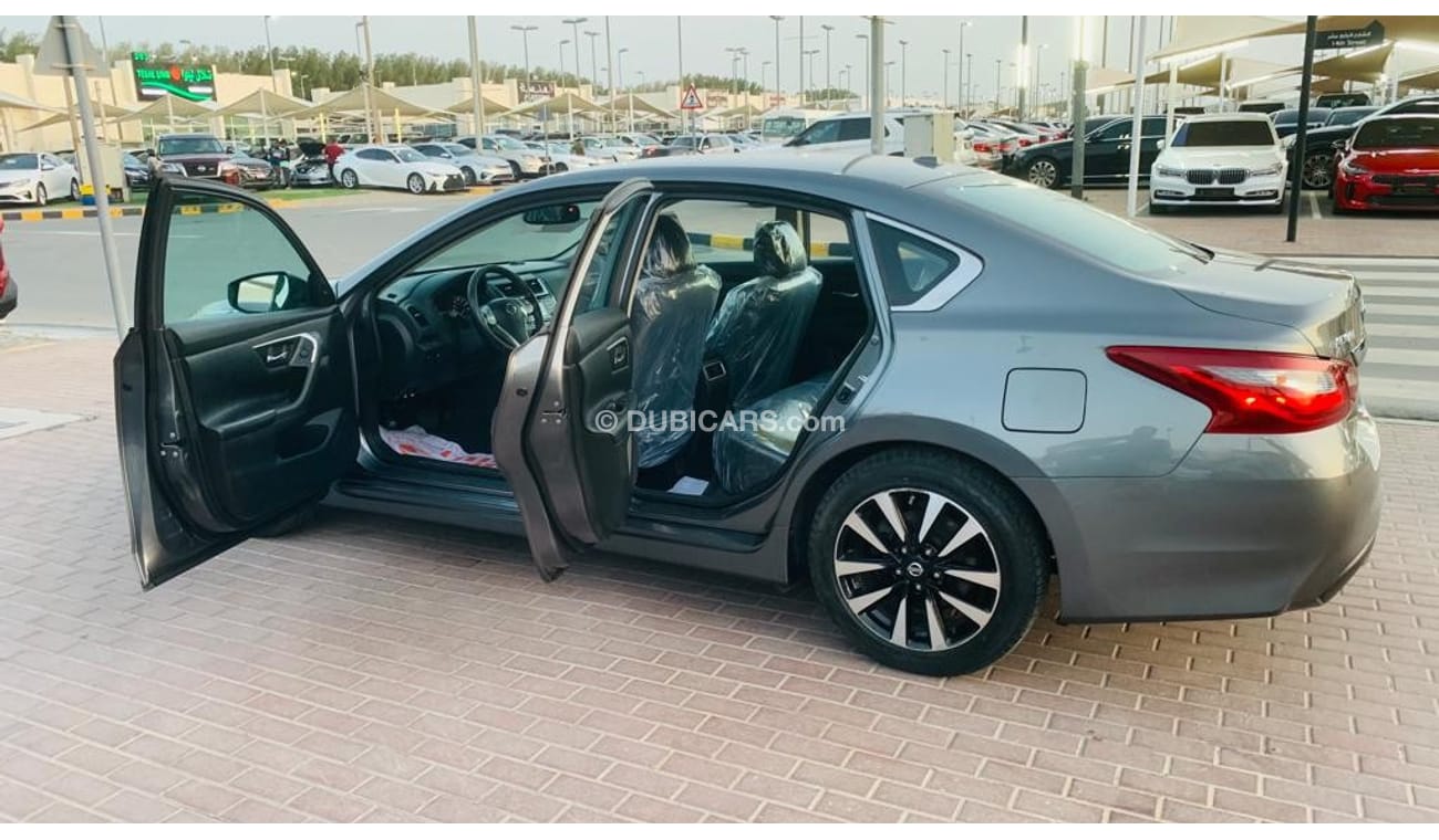 Nissan Altima SL Very Clean Car