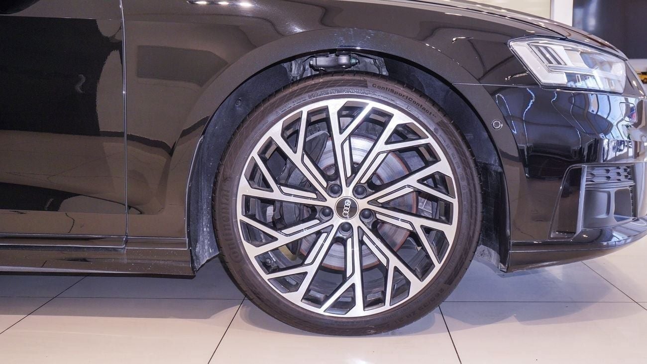 Audi A8 L 55 TFSI quattro 3.0L (335 HP)