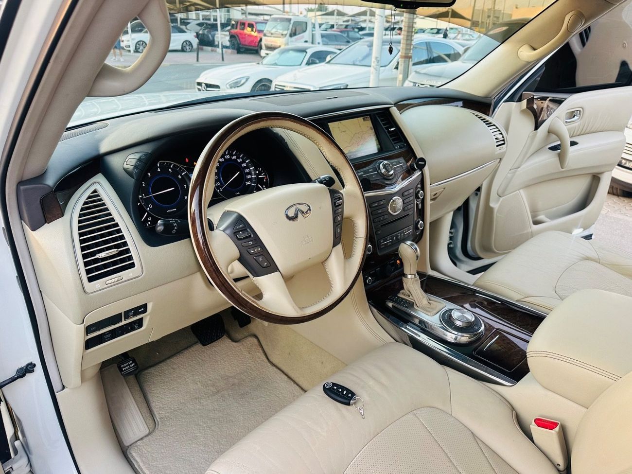 Infiniti QX56 