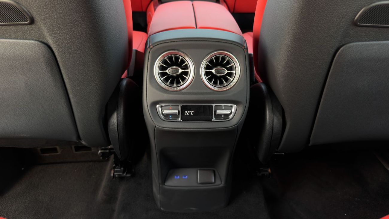 مرسيدس بنز G 63 AMG ستاندارد مرسيدس بنز AMG G 63 موديل 2026، محرك بنزين 4.0 لتر، ناقل حركة أوتوماتيكي (لون كربوني داخلي وخارجي) (