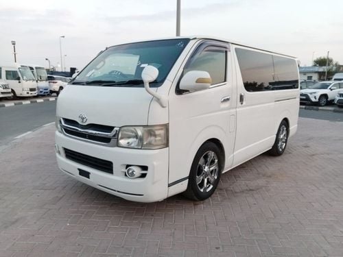 تويوتا هاياس TOYOTA HIACE RIGHT HAND DRIVE (PM1005)