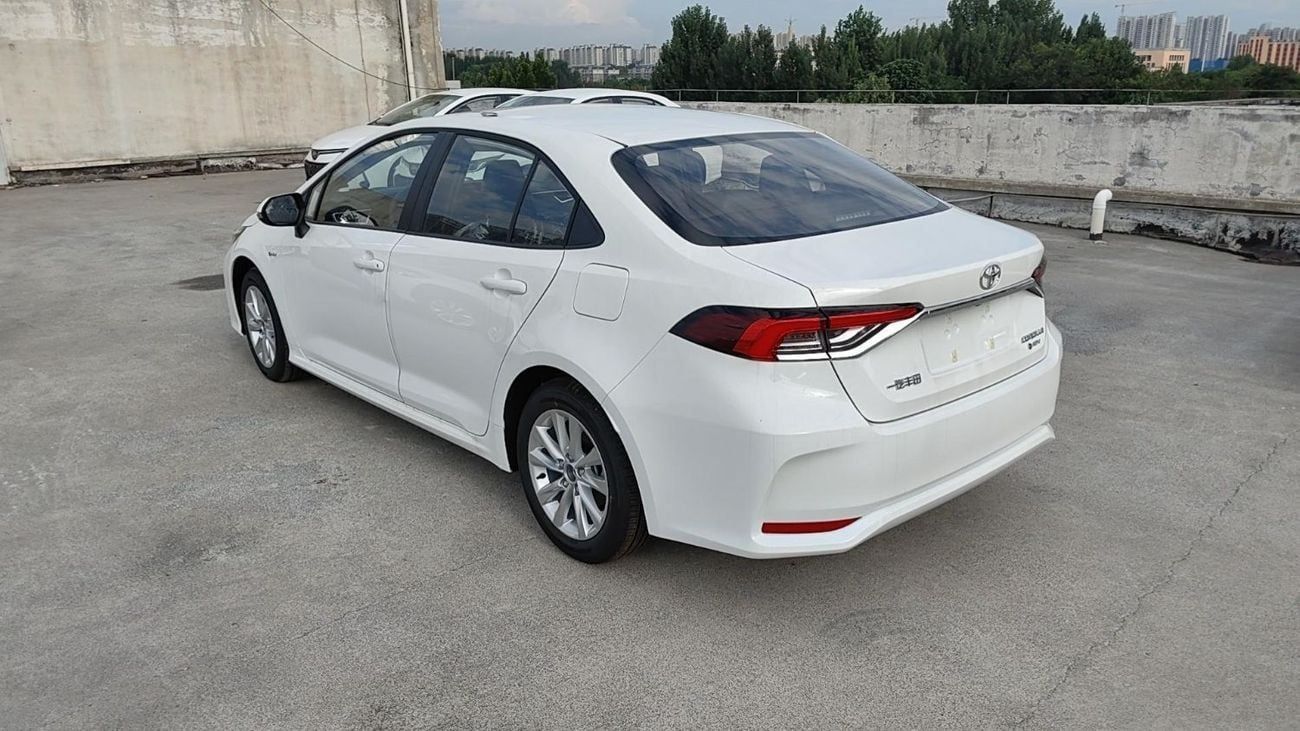 تويوتا كورولا Toyota Corolla 1.8L HYBRID ELITE VERSION