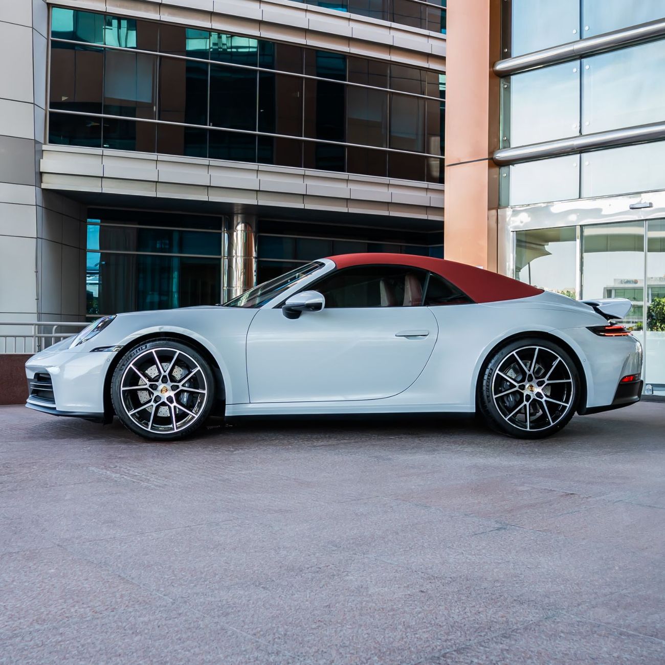 Porsche 911 Carrera 4 3.0L (444 HP) Convertible 2025  PORSCHE  911 CARRERA  CABRIOLET  DONE ONLY 1800KM