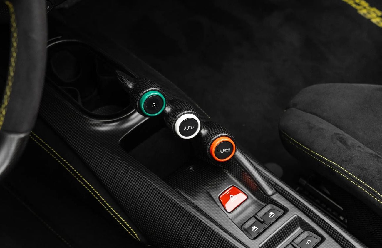 Ferrari 488 3.9L V8 Twin-Turbocharged Engine