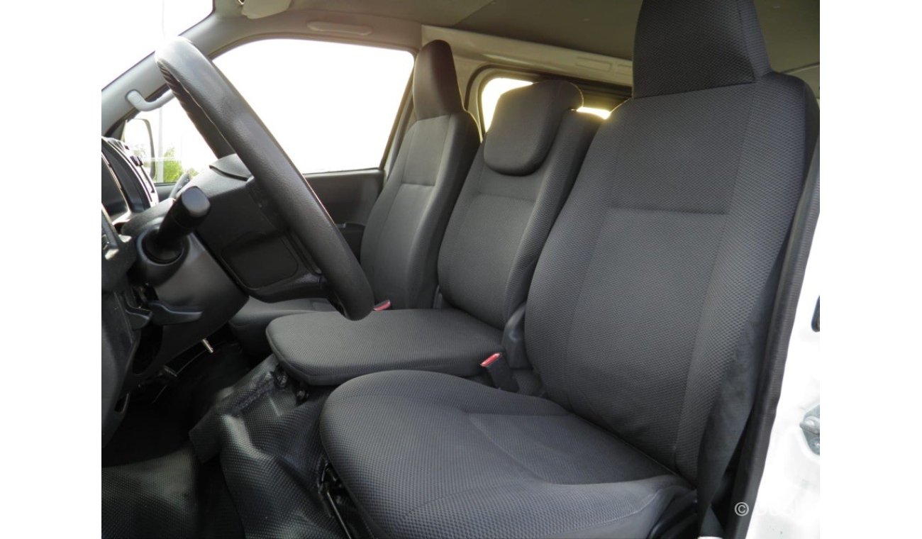 Toyota Hiace 2015 6 seats ref#771