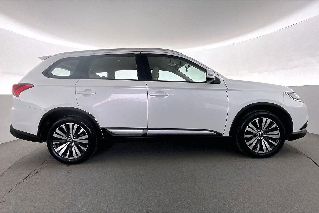 Mitsubishi Outlander GLX Midline | National Day Celebration | Guaranteed Warranty | 0 Down Payment