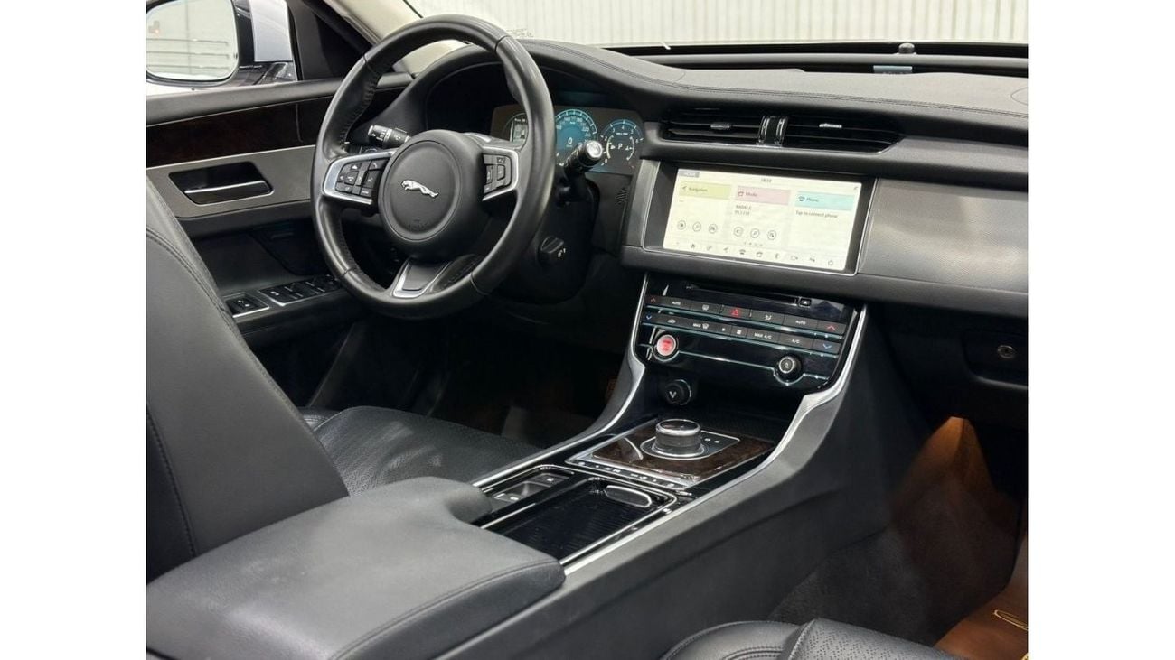 Jaguar XF Pure 2018 Jaguar XF 25t, Sep 2024 AAA Warranty, Service History, Excellent Condition, GCC