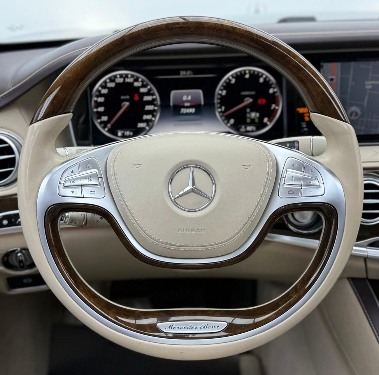 مرسيدس مايباخ s600 مايباخ 2016 Mercedes Maybach S600, Service History, Fully Loaded, Excellent Condition, GCC