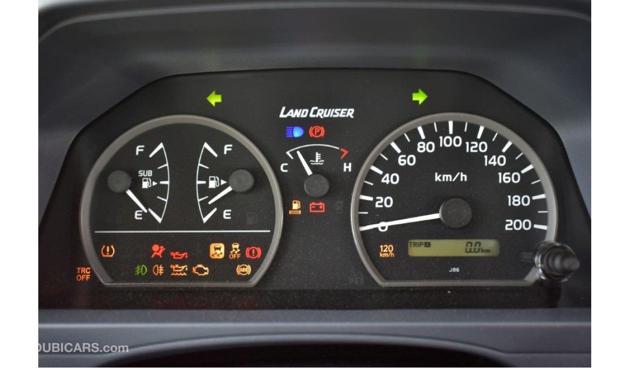 Toyota Land Cruiser Hard Top 78 V8 4.5L Diesel Manual Transmission Special Full option