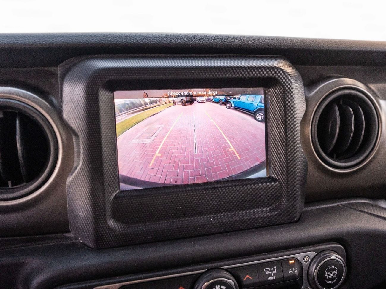 Jeep Wrangler Unlimited Sport S 3.6L A/T