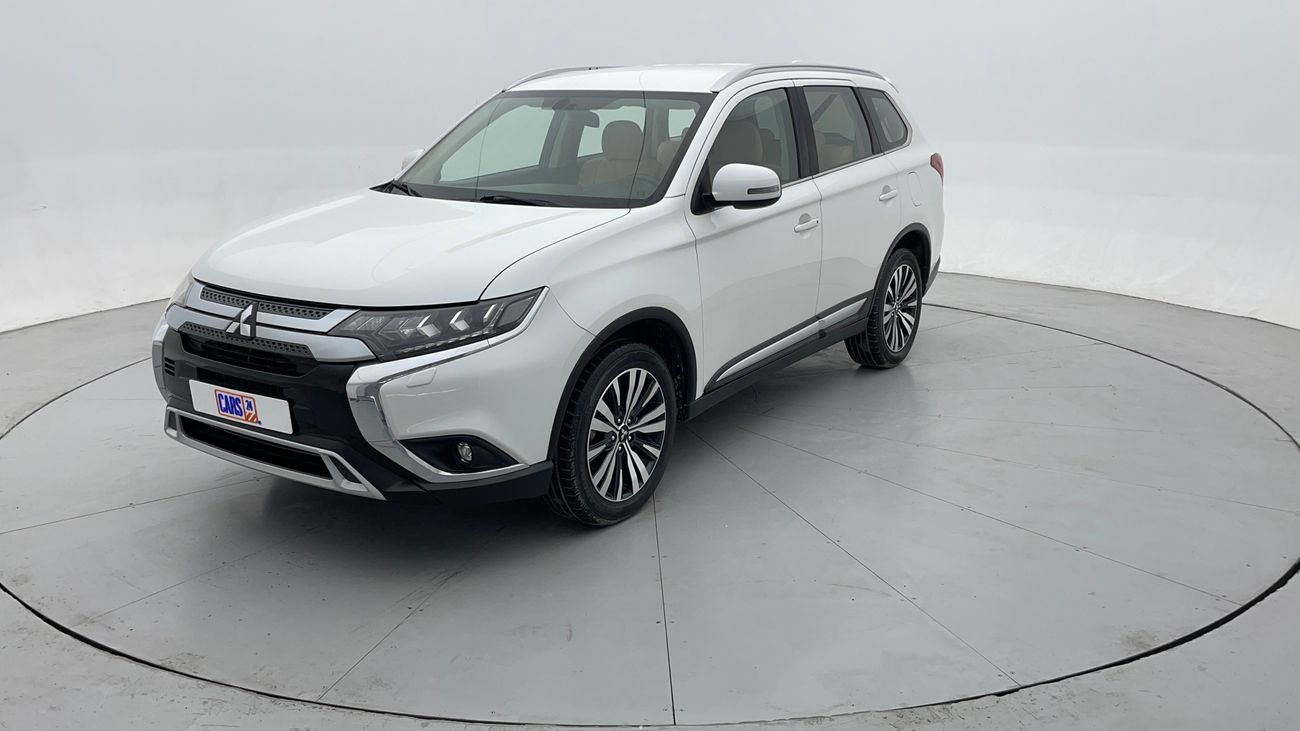 ميتسوبيشي آوتلاندر GLS MID 3 | بدون دفعة مقدمة | اختبار قيادة مجاني للمنزل