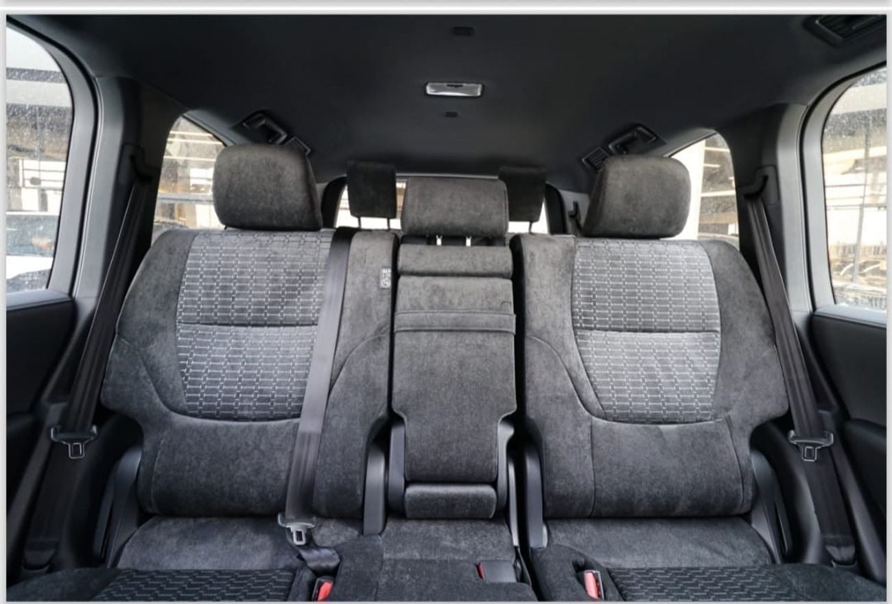 تويوتا لاند كروزر TOYOTA LAND CRUISER GXR 4.0 BASIC WHITE/BEIGE 2026