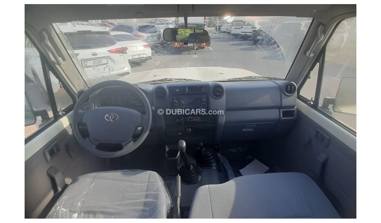 Toyota Land Cruiser 70 DIESEL 4.2L V6