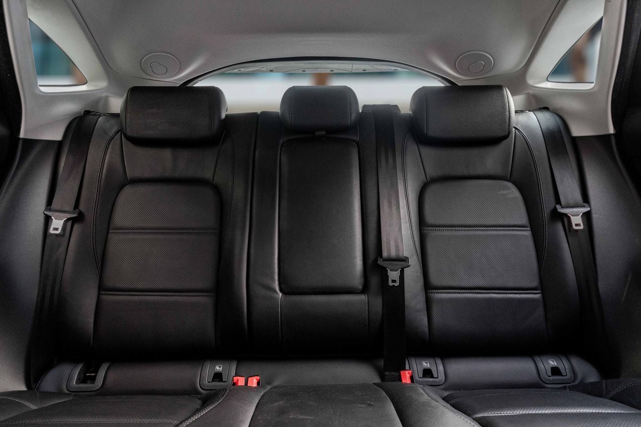 Jaguar E Pace E-Pace P200 | 1,195 P.M | 0% Downpayment | Jaguar E-Pace P200